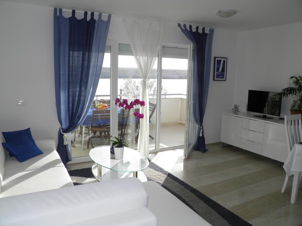 Apartments Perla Dinjiška Cameră foto