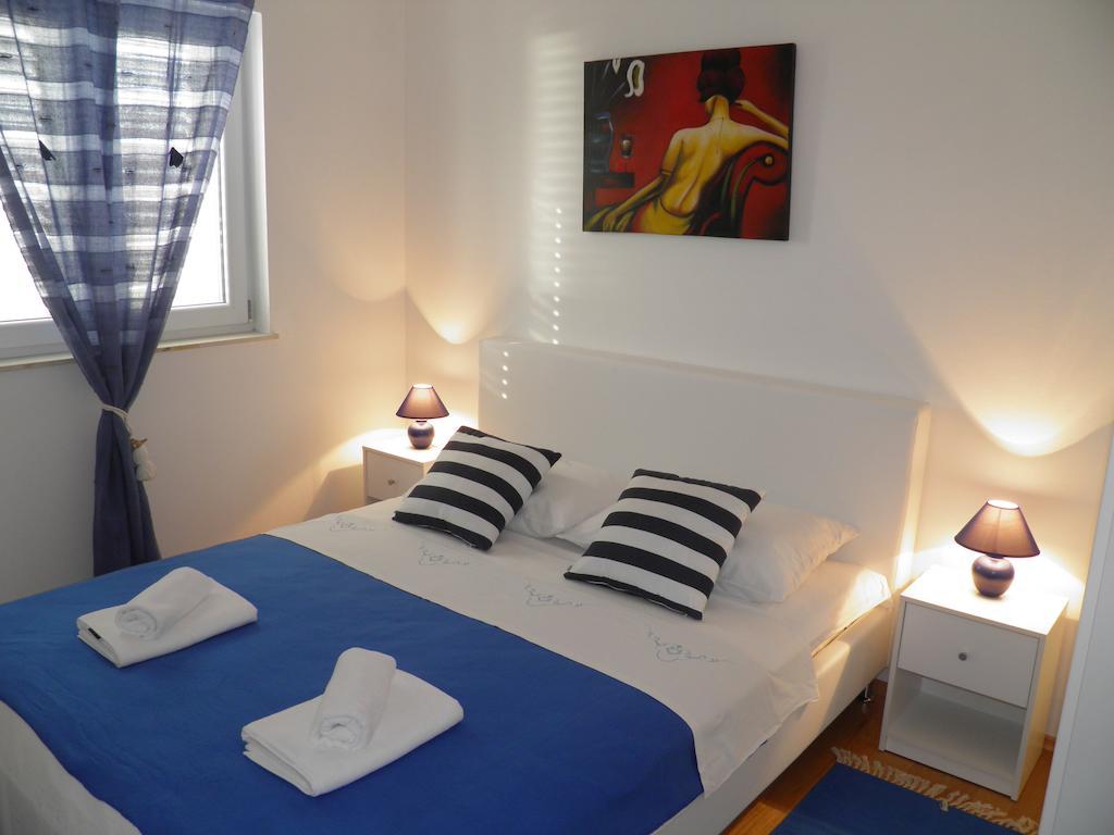 Apartments Perla Dinjiška Cameră foto